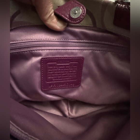 Coach purse - Picture 6 of 9